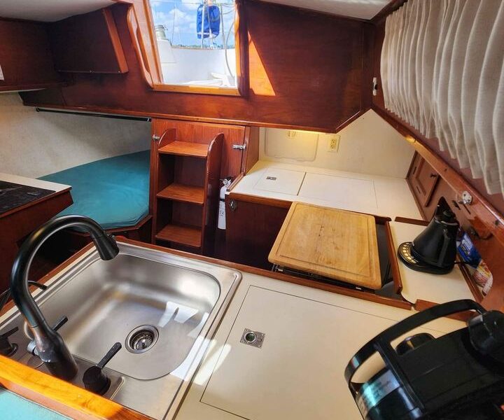 1979 Sailboat Morgan 382 For Sale In Miami, USA