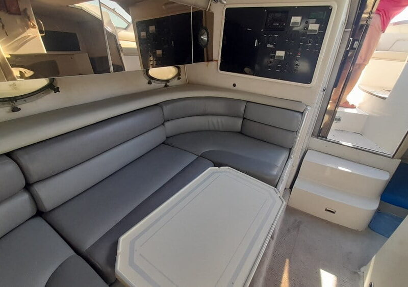 1992 Chaparral Signature 30 Motorboat For Sale In Greece