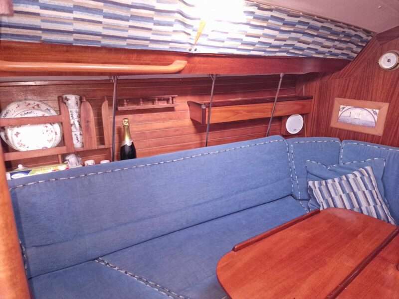 1990 Jeanneau 31 Sunlight For Sale In Greece