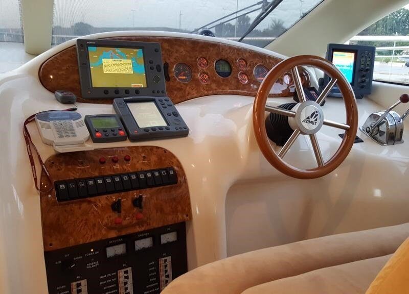 Azimut 39 Flybridge Boat For Sale In Italy