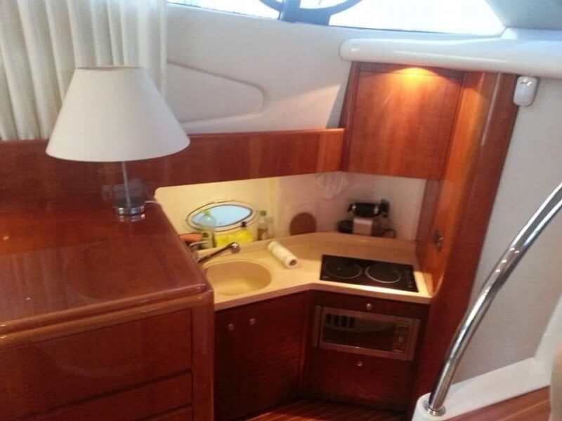 Azimut 39 Flybridge Boat For Sale In Italy