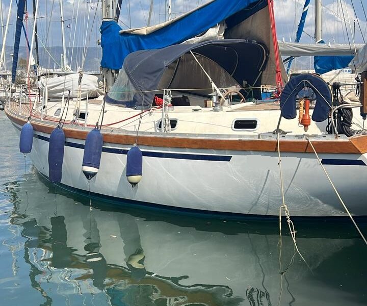 Colvic Countess 37 For Sale In Greece