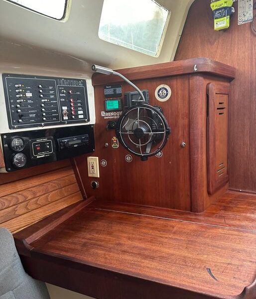 Hunter 336 For Sale In Panama