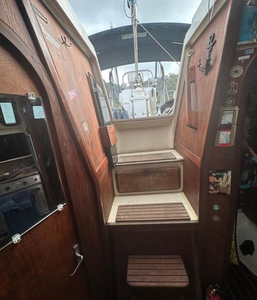 Hunter 336 For Sale In Panama