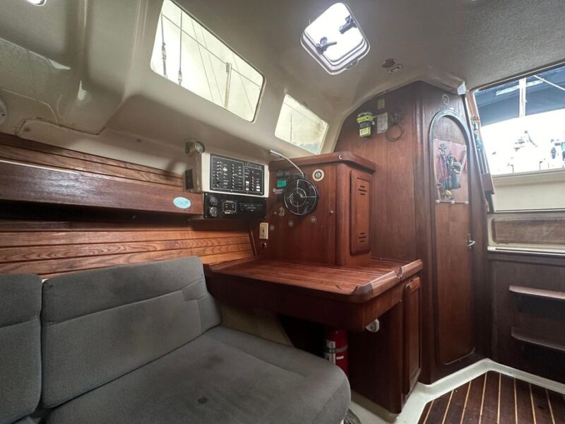 Hunter 336 For Sale In Panama