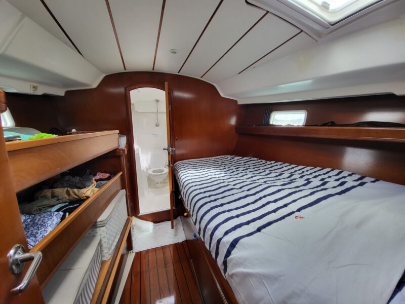 Blue water converted 2002 Beneteau 411 Clipper performance for sale