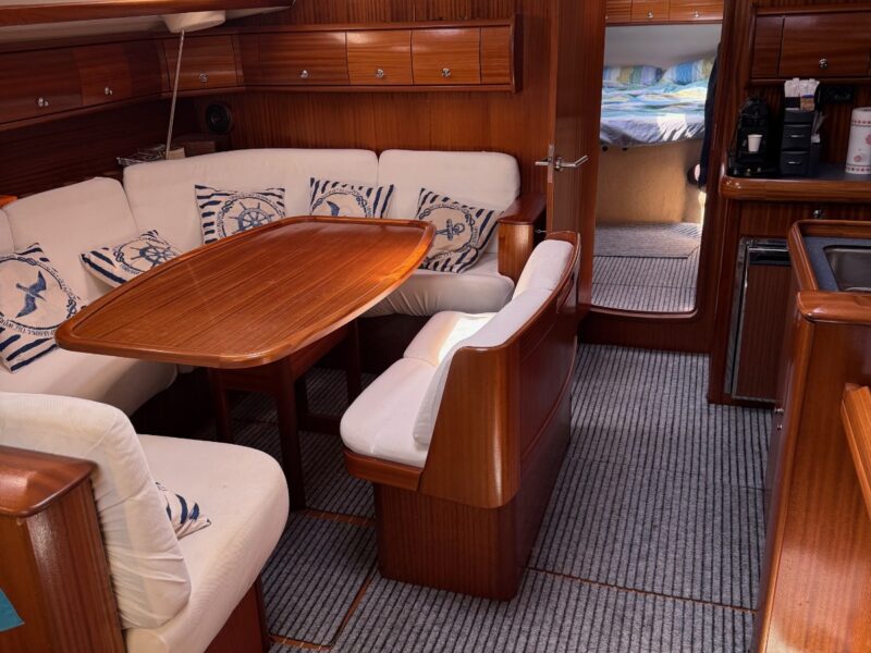BARCA A VELA BAVARIA 49 CRUISER - €149000