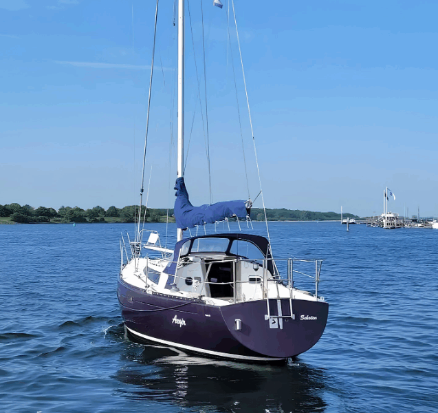 Well-Maintained Spear 30 – Ready to Sail!