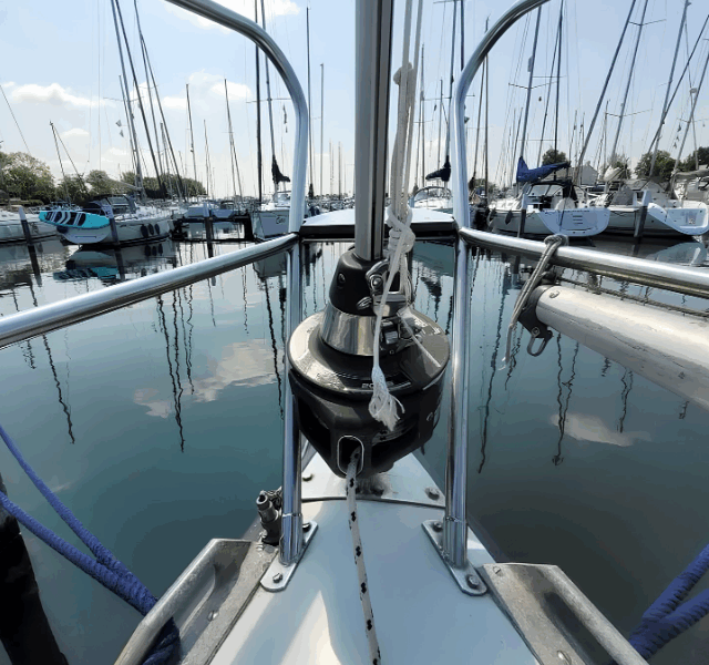 Well-Maintained Spear 30 – Ready to Sail!