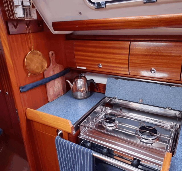 Bavaria 36AC – 2-Cabin Cruiser in Excellent Condition €50,129