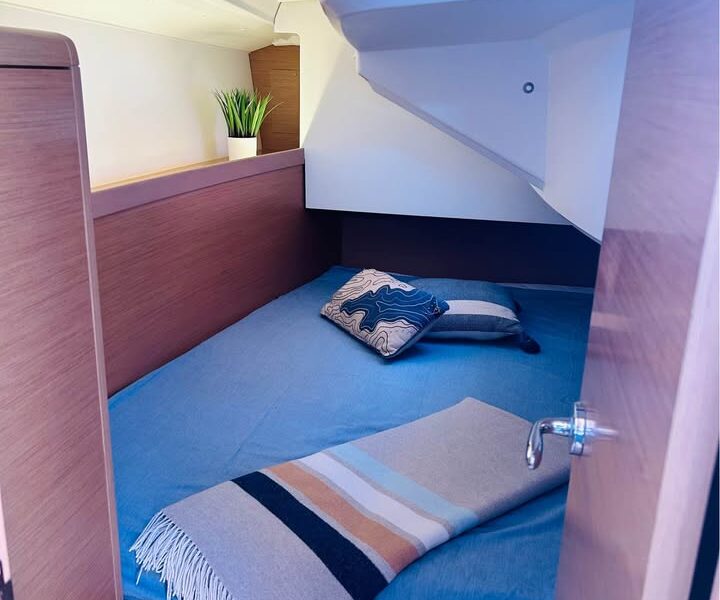 2020 Jeanneau Sun Odessey 349