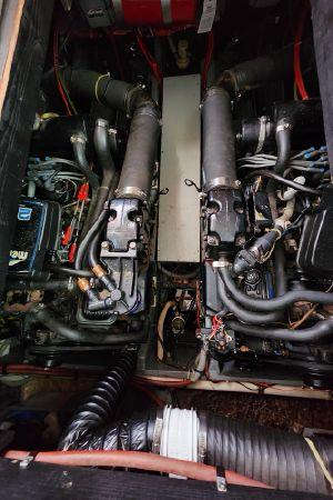 1987 Sea Ray Aft Cabin 360