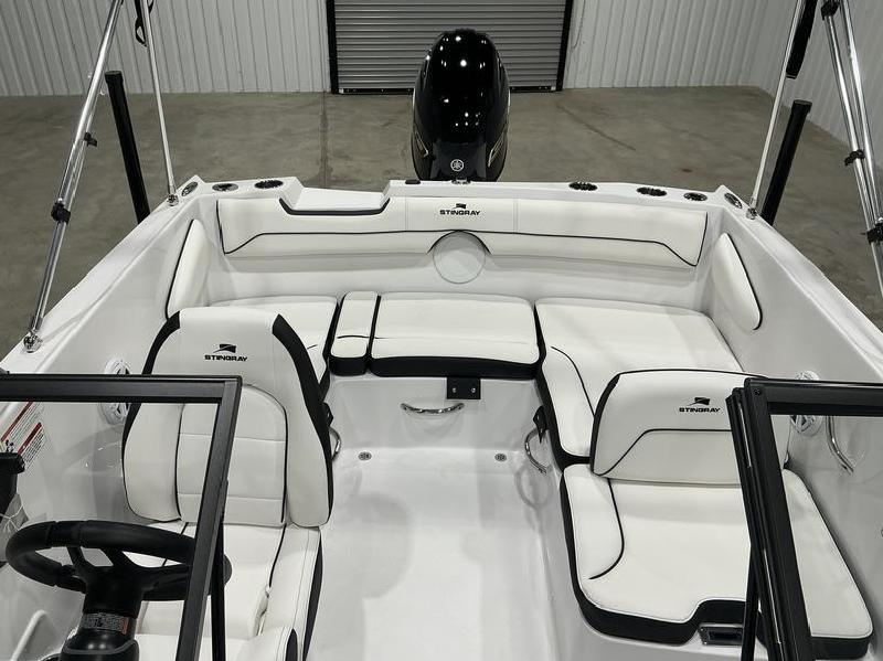 New Stingray 172DC