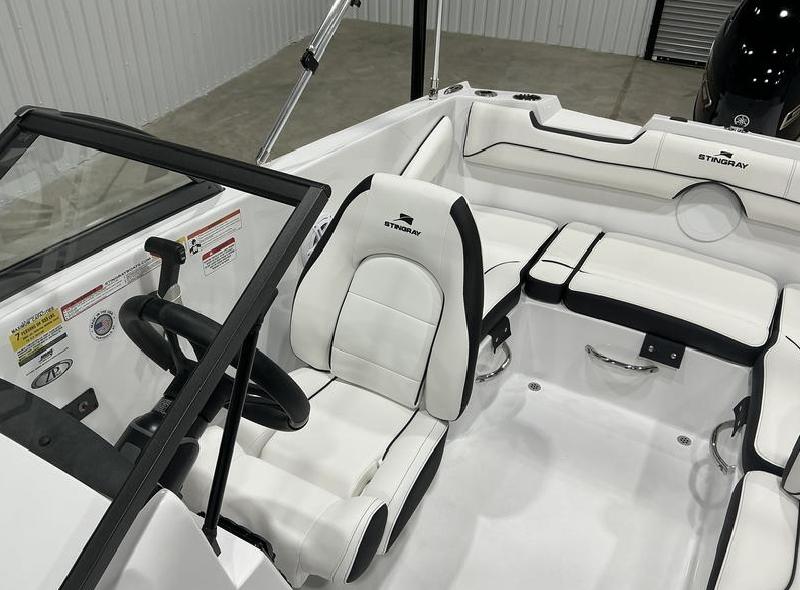 New Stingray 172DC