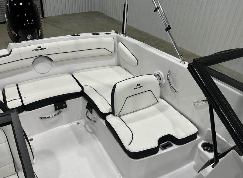 New Stingray 172DC
