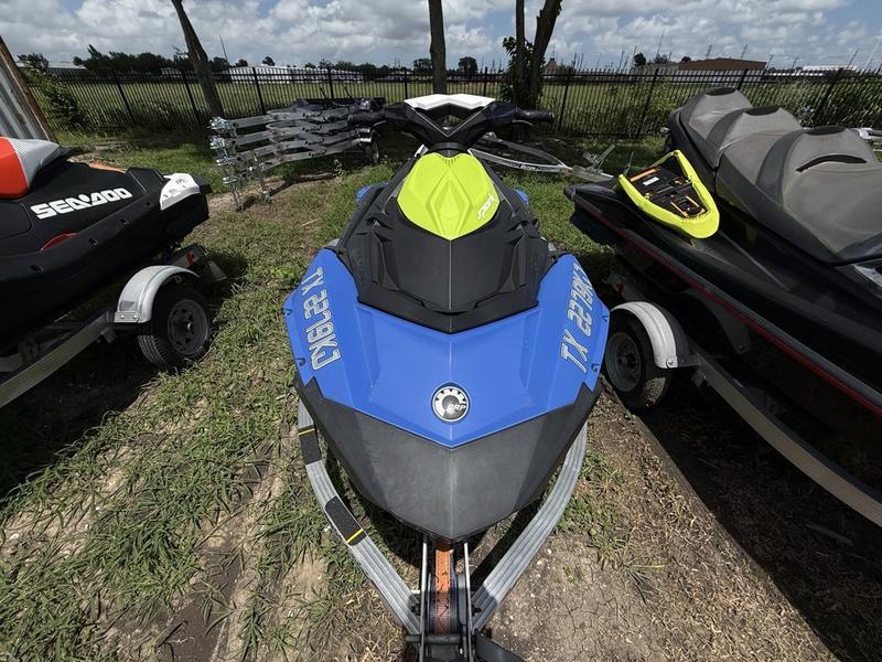 2021 Sea-Doo Spark 2-up Rotax 900 ACE - 90 IBR & CONV