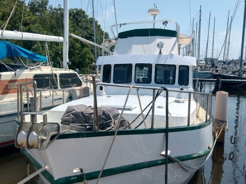 101 FT (31M) STEEL MOTOR YACHT + 35 FT STEEL TRAWLER INCLUDED